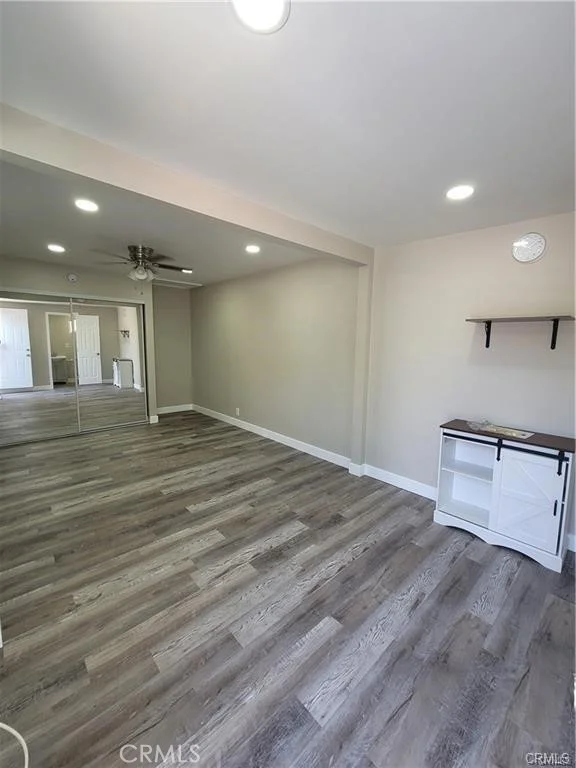 8743 Dorian Street photo 2