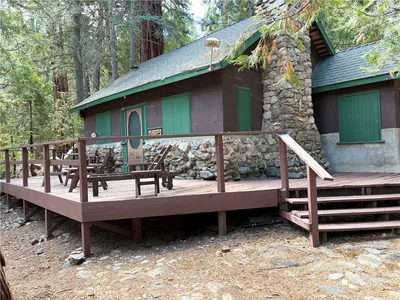 16 South Fork Road, Angelus Oaks, CA 92305