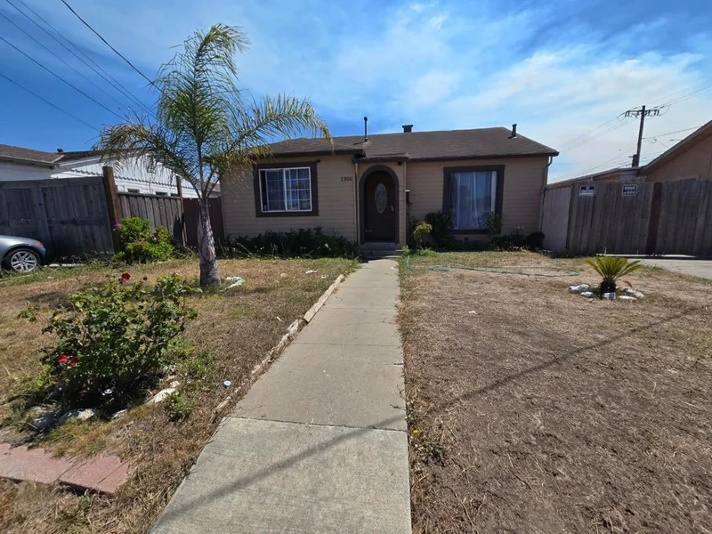 1306 Second Avenue, Salinas, CA 93905