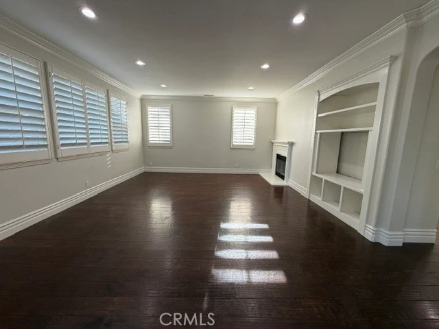 Interior 2