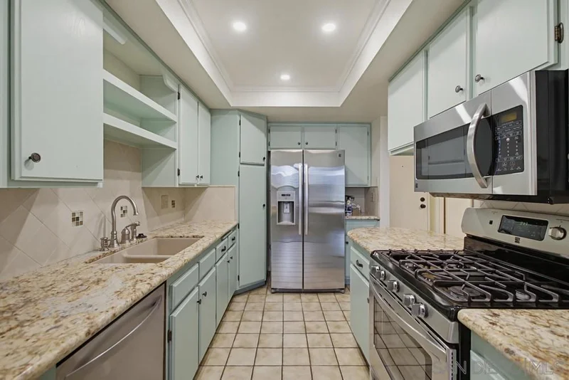 13221 Westmark 28 photo 2