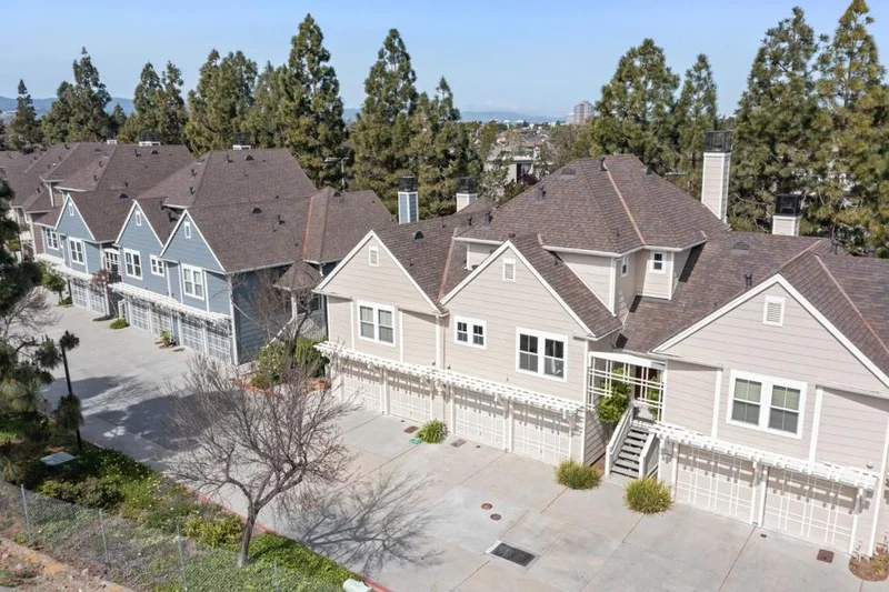 Photo 2 of 1121 Outrigger Lane