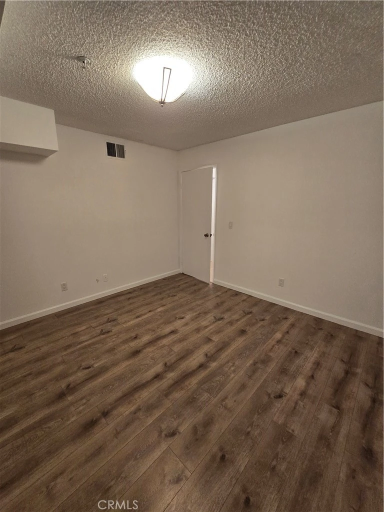 Interior 4