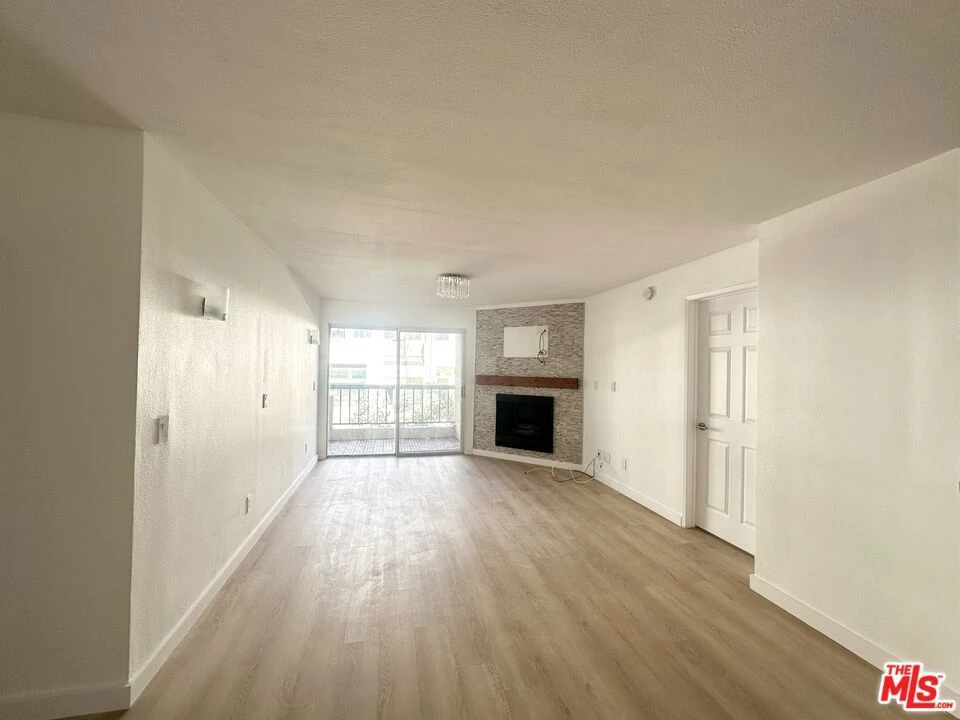 Interior 2