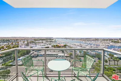 13700 MARINA POINTE Drive 702