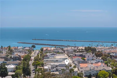 321 Larkspur Avenue 1/2, Corona Del Mar, CA 92625