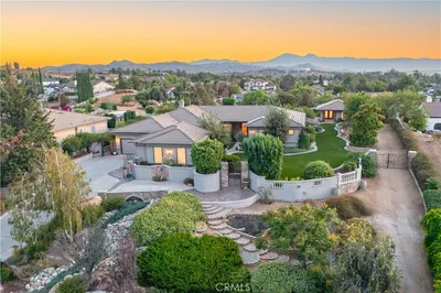 18493 Oak Park Drive, Riverside, CA 92504
