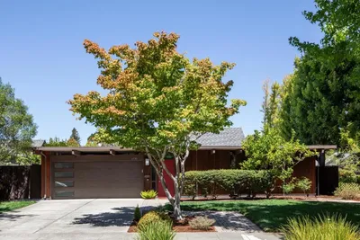 1131 Parkinson Avenue, Palo Alto, CA 94301