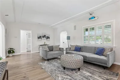 3927 Gaviota, Long Beach, CA 90807