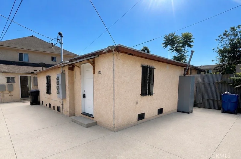 1153 E 50th 2, Los Angeles, CA 90011