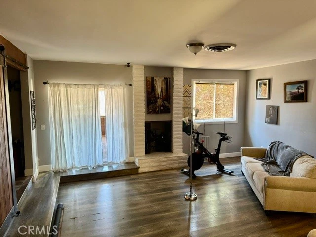 Interior 3