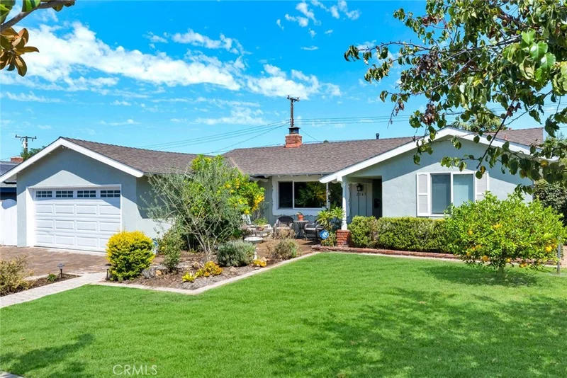 2543 E Coolidge, Orange, CA 92867