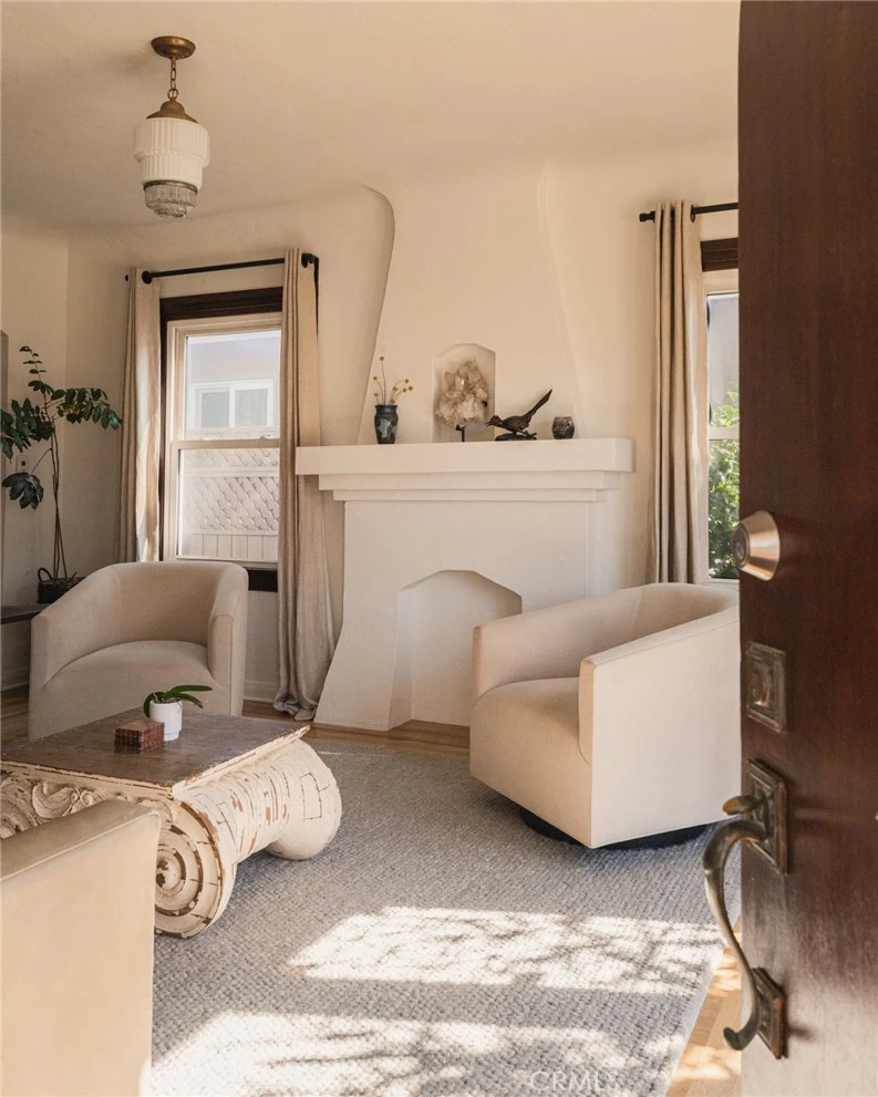 Interior 2