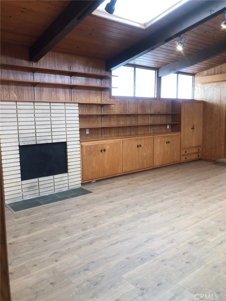 Interior 2