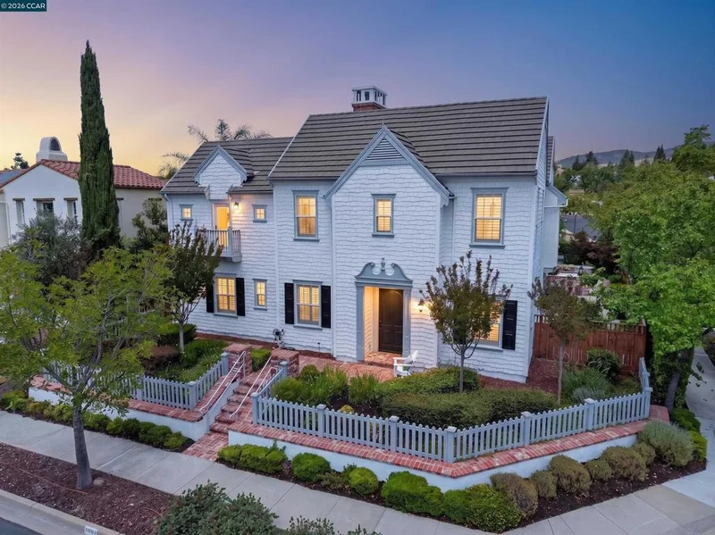 1967 Casablanca St, Danville, CA 94506