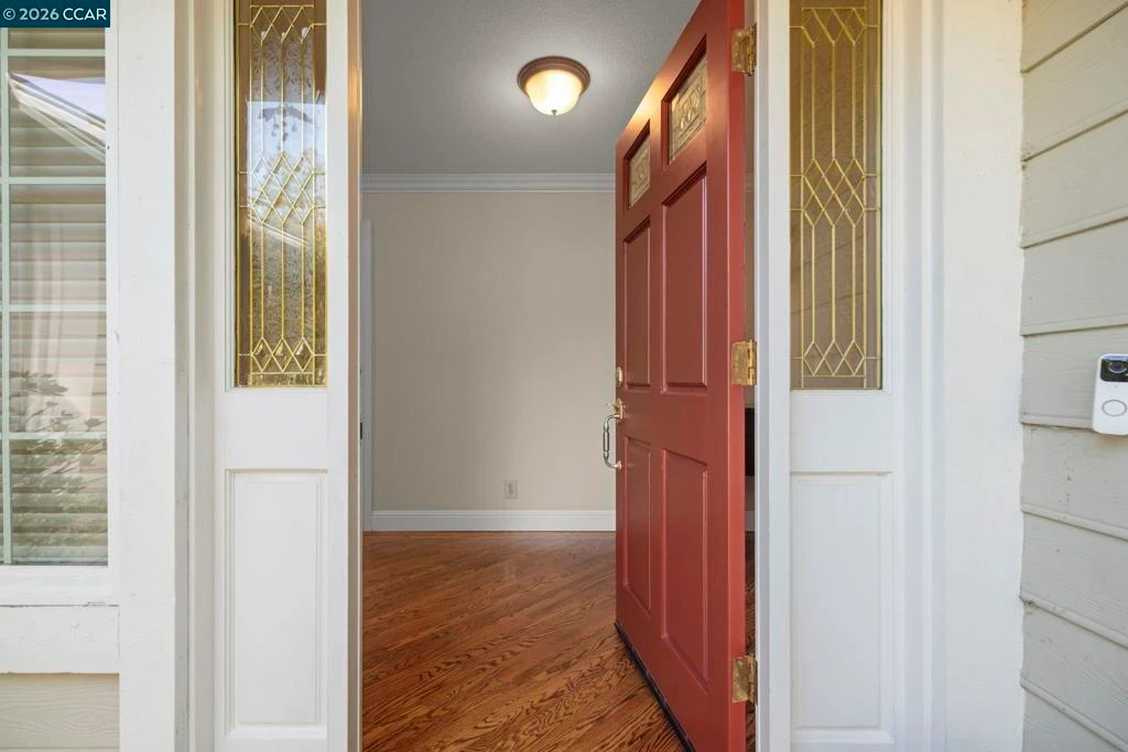 Interior 3