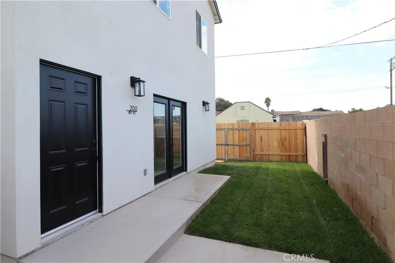 200 Siler Ln 2, Santa Maria, CA 93455