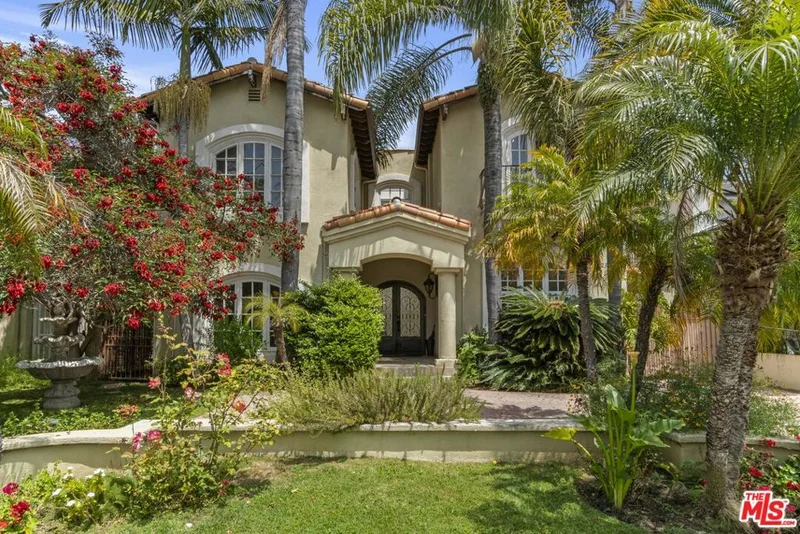 236 South S La Peer Drive, Beverly Hills, CA 90211