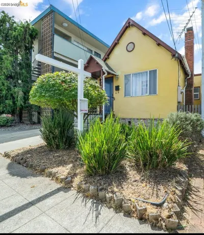 1058 Kains Ave, Albany, CA 94706