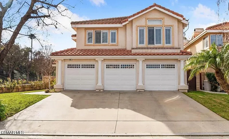 608 Allegro Court, Simi Valley, CA 93065