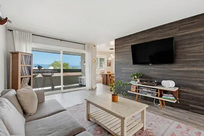 2306 Altisma Way, Carlsbad, CA 92009