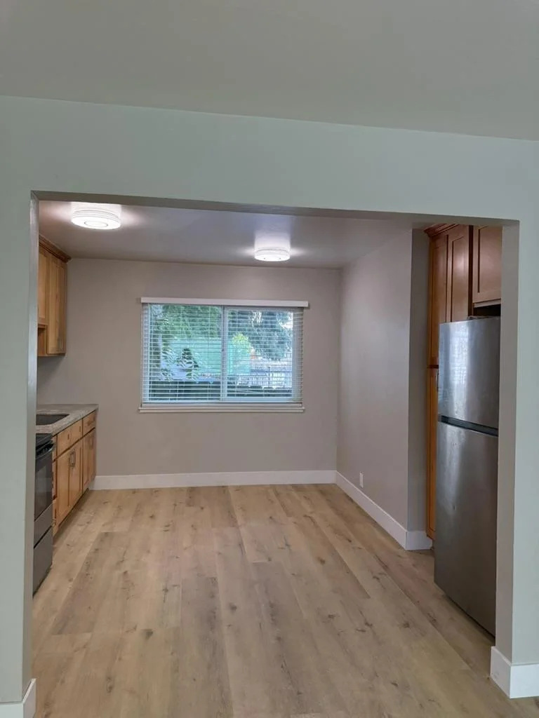 Photo 2 of 330 S Willard Avenue 4