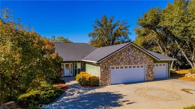 41282 Singing Hills, Ahwahnee, CA 93601