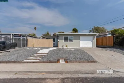 2926 Alta Mira Dr, Richmond, CA 94806