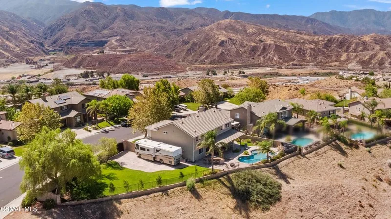 29475 Sequoia Road, Canyon Country, CA 91387