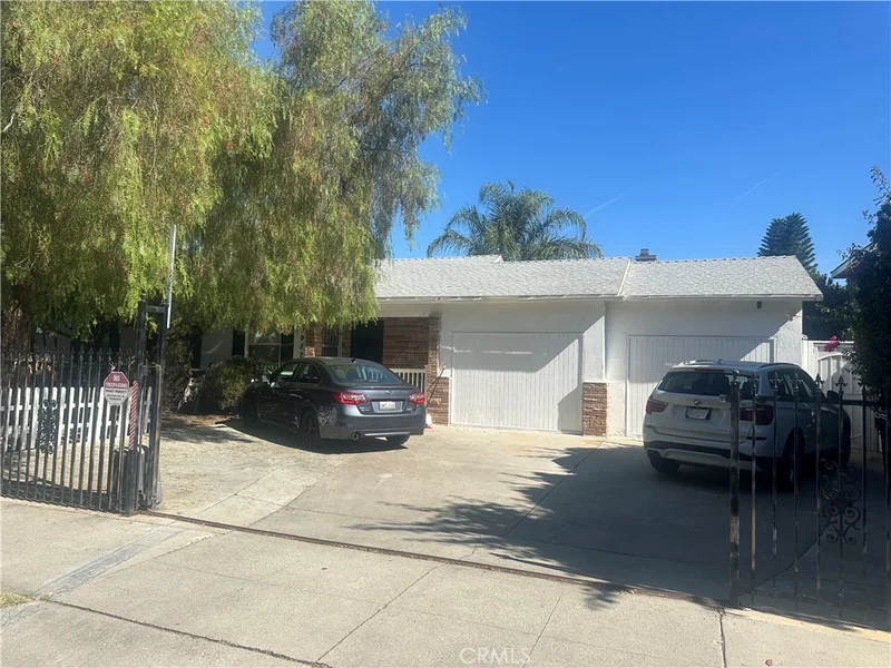 Photo 2 of 20957 Community