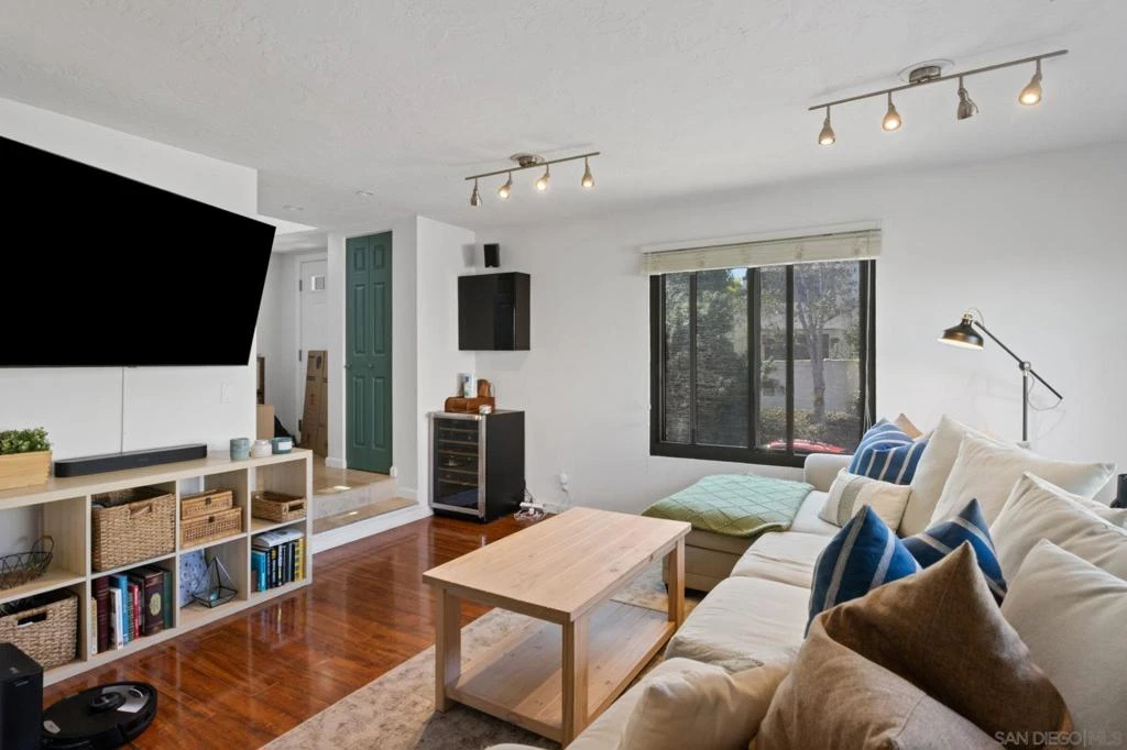 Interior 2