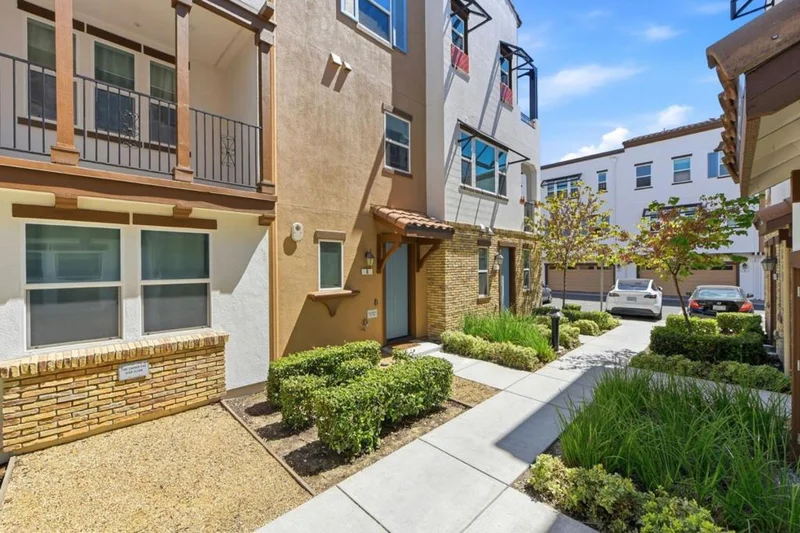 Photo 2 of 2733 Sorano Court 6