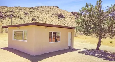 27127 Zuni Road, Apple Valley, CA 92307