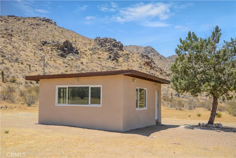 Photo 2 of 27127 Zuni Road