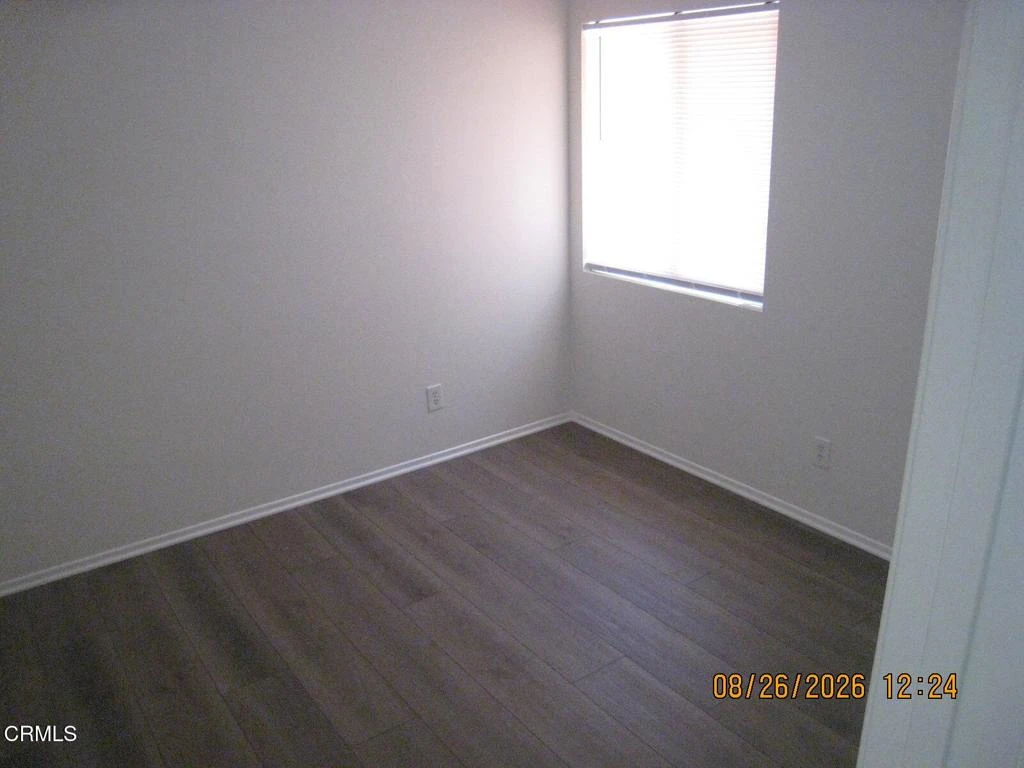 Interior 4