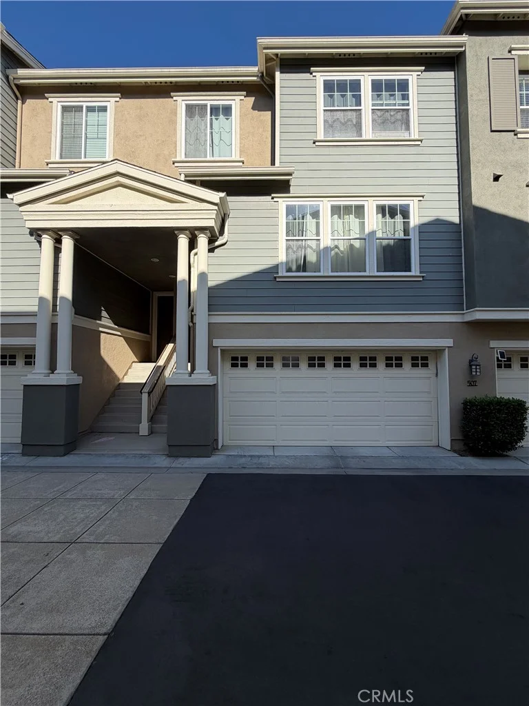 Photo 2 of 1800 Oak 507