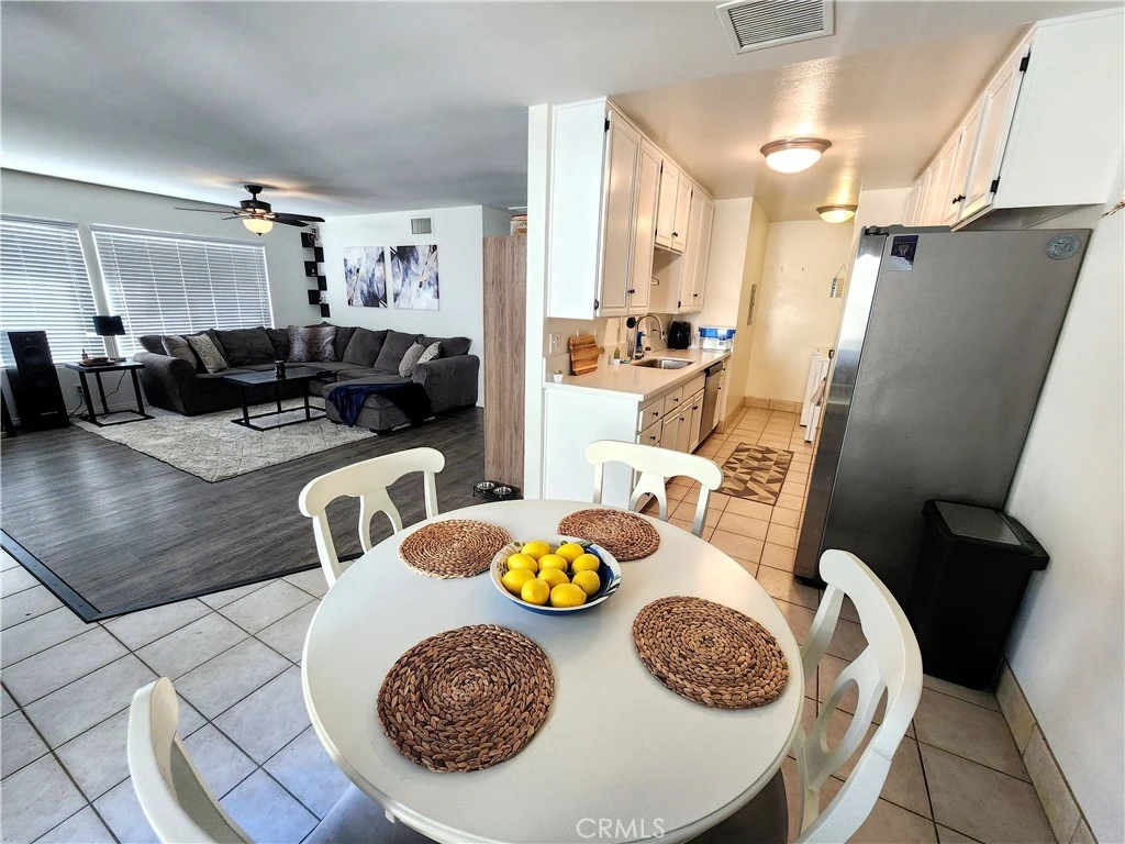 Interior 2