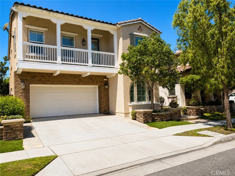 Photo 2 of 3032 N Spicewood