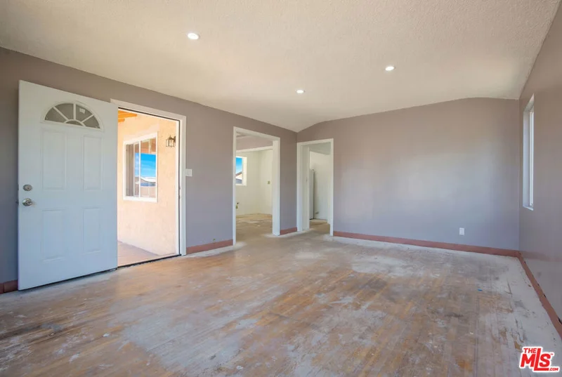 Photo 2 of 4448 E 56th Street