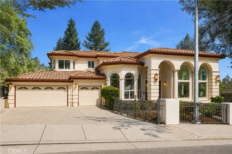 Photo 2 of 10935 Miramonte