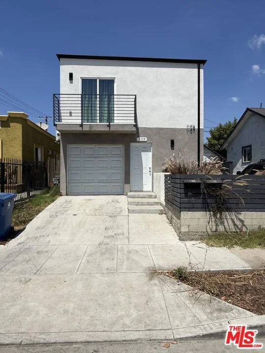 1105 E 103rd Place, Los Angeles, CA 90002