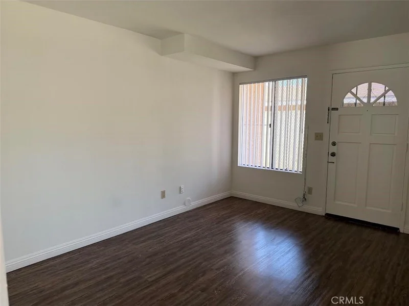 Photo 2 of 20725 Seine Avenue A