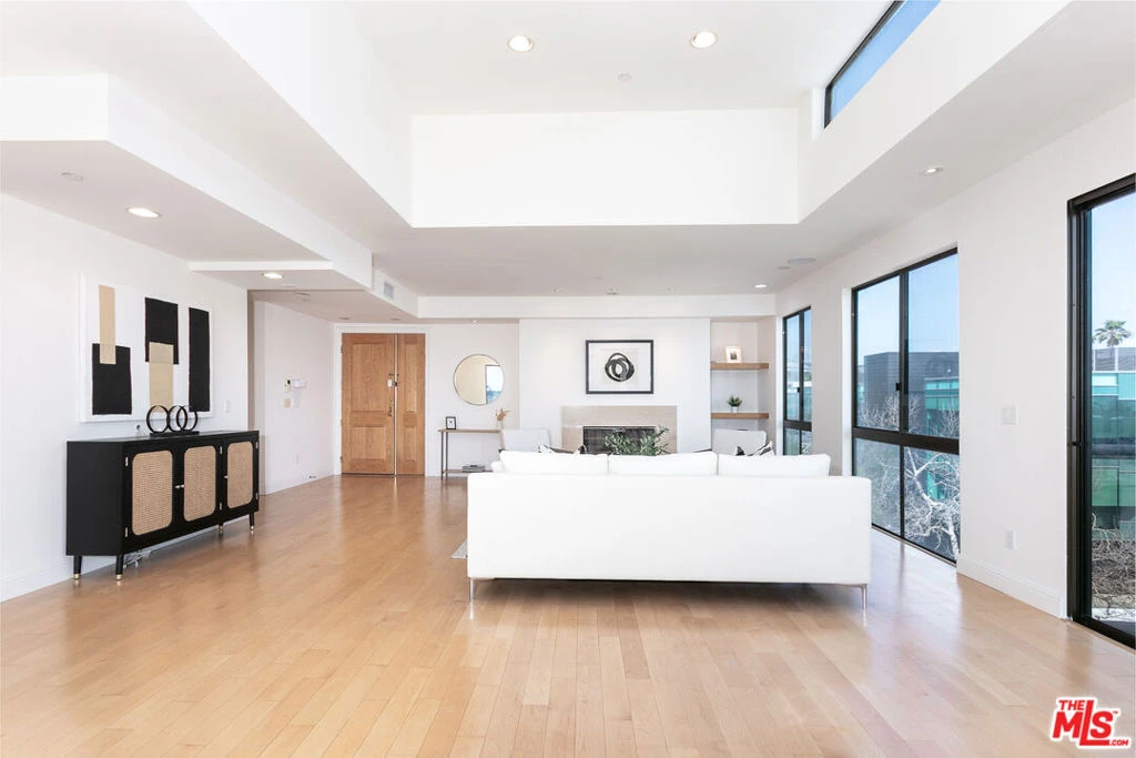 Interior 1