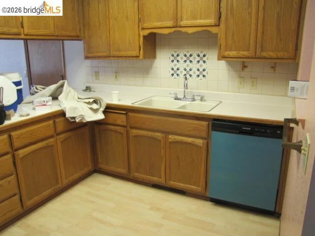 Photo 2 of 21120 Hemlock St.