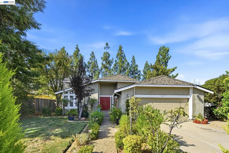 Photo 2 of 767 Portswood Dr