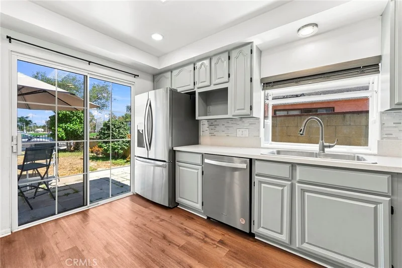 Photo 2 of 23311 Catskill Ave