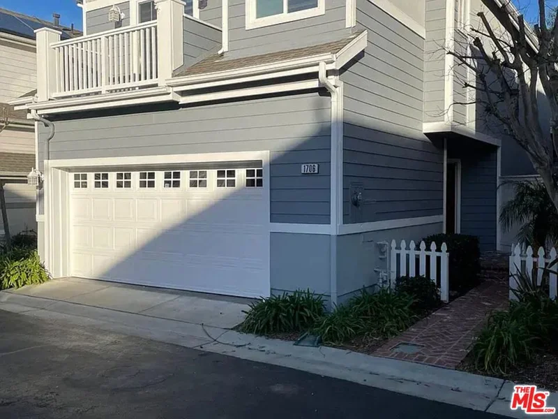 Photo 2 of 1706 Freeport Terrace