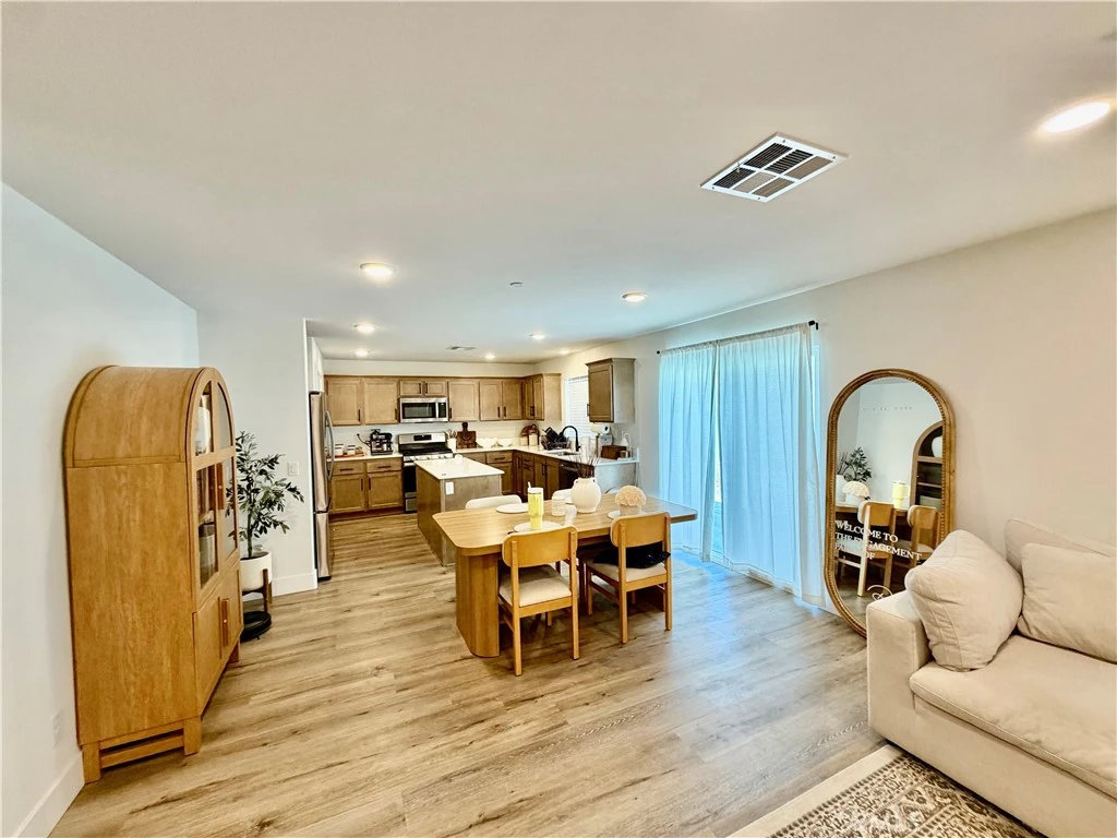 Interior 2