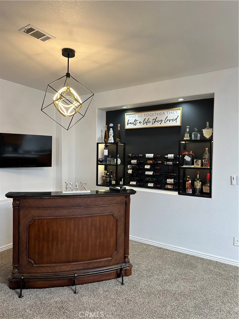 Interior 4