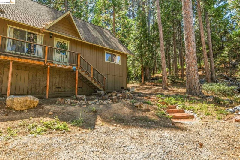Photo 2 of 29474 Yuba Ct